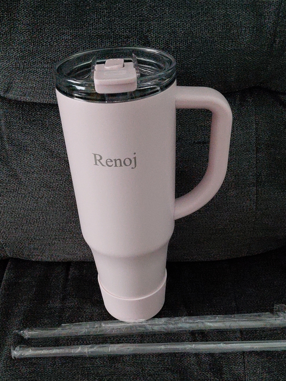RENOJ Tumbler   100% Spill Resistant Insulated Water Bottle